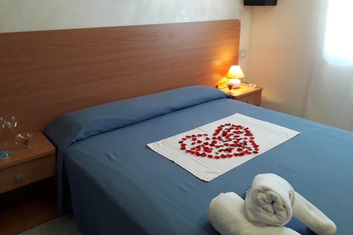 Room 6 of 59