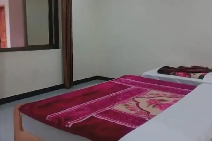 Room 3 of 12