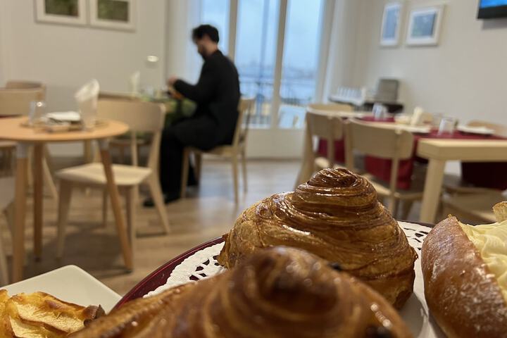 Breakfast/Coffee Service 62 of 69