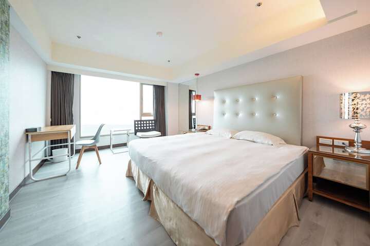 Room 25 of 74