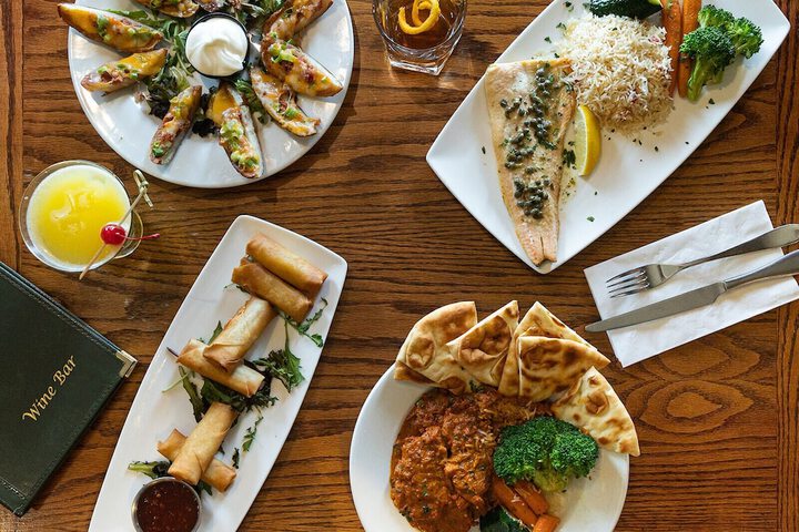 Dining 44 of 52