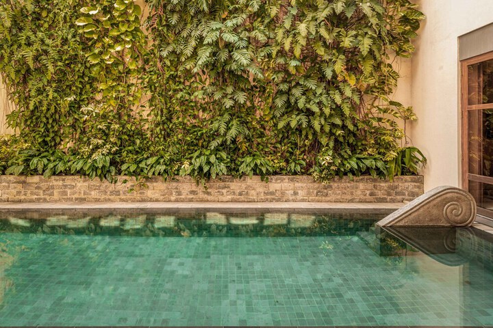 Pool 35 of 55