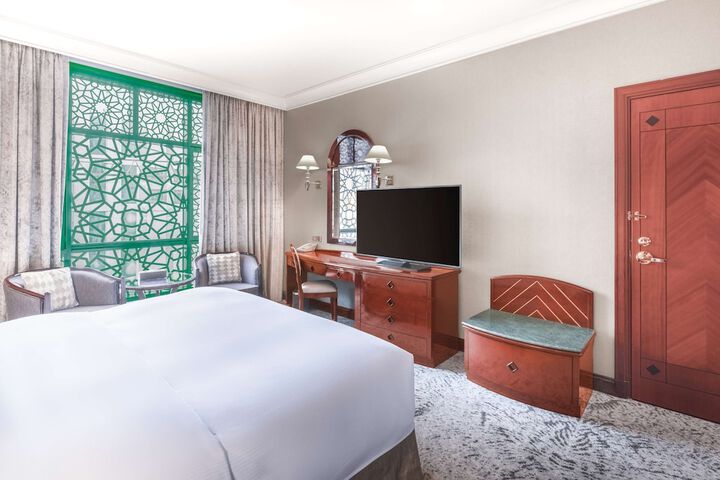 Room 30 of 139