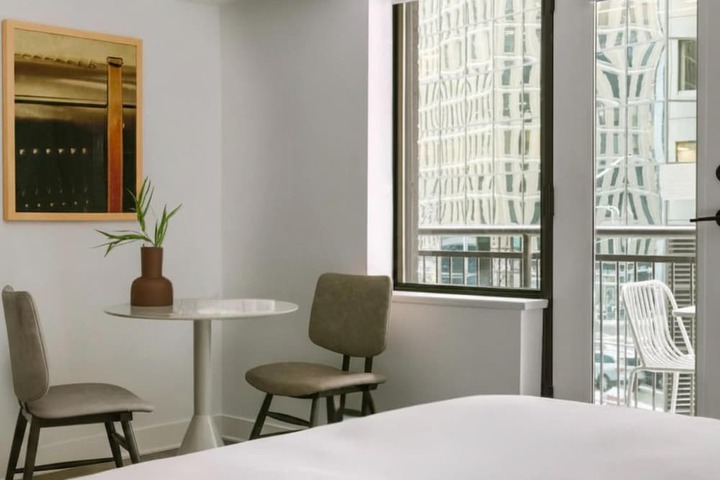 Room 18 of 44