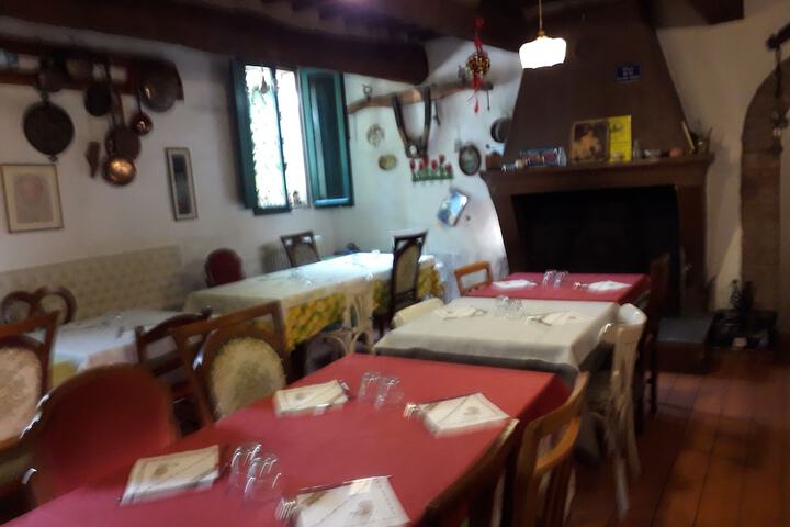 Dining 3 of 15