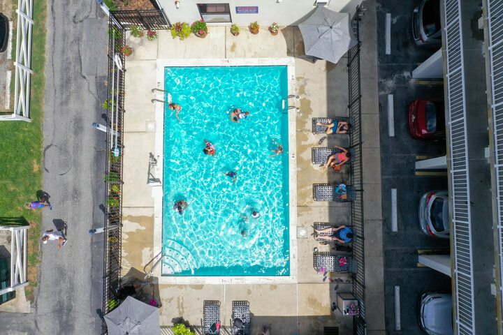 Pool 12 of 17