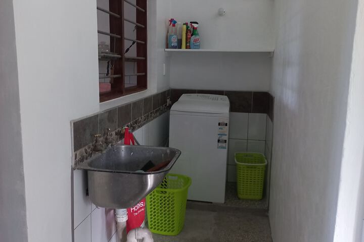 Room 5 of 39