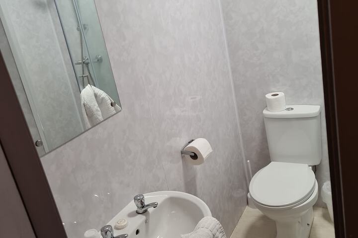 Room 13 of 23