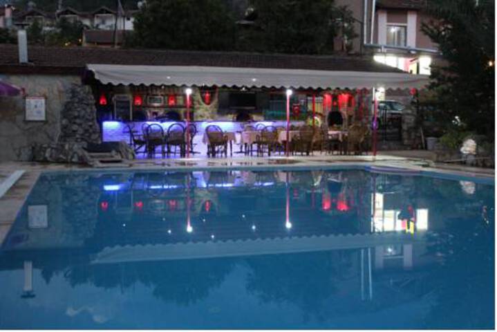 Pool 9 of 10
