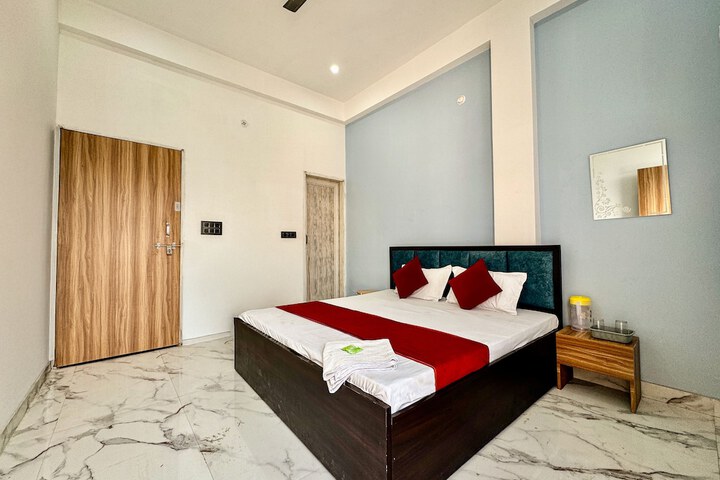 Room 18 of 39