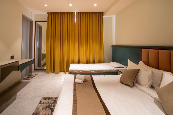 Room 16 of 35