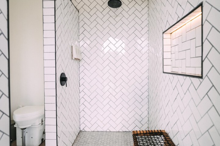Room 45 of 49