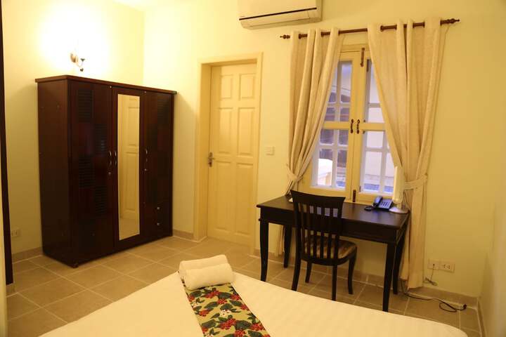 Room 7 of 50
