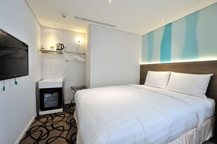Room 38 of 171