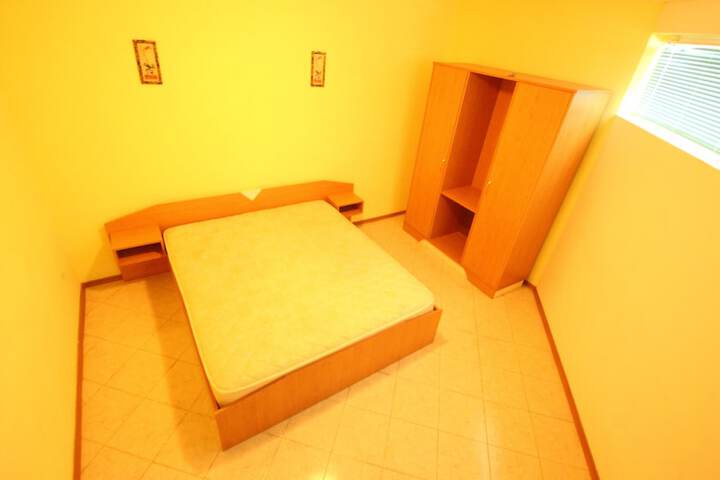 Room 2 of 17