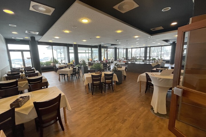 Dining Photos