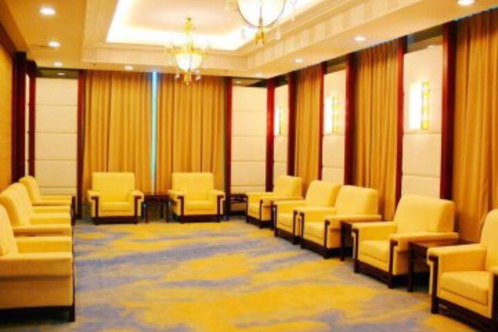 City Hotel