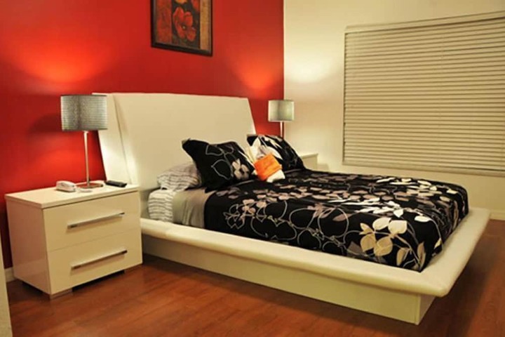 Room 8 of 26
