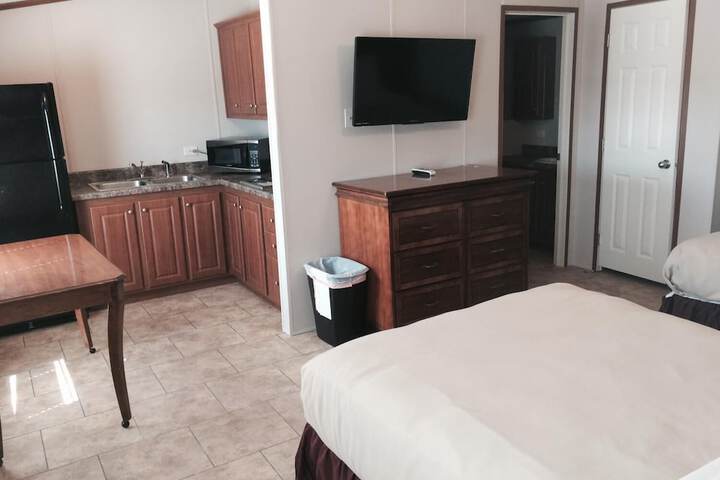 Room 4 of 12