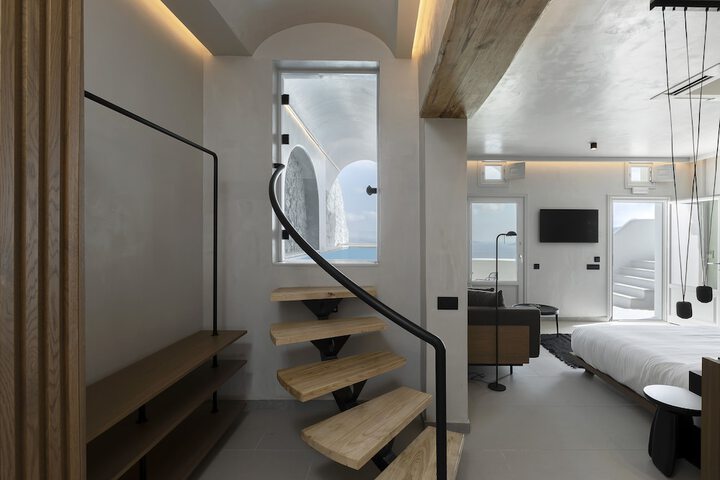 Room 14 of 82