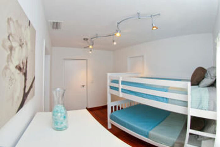 Room 196 of 524