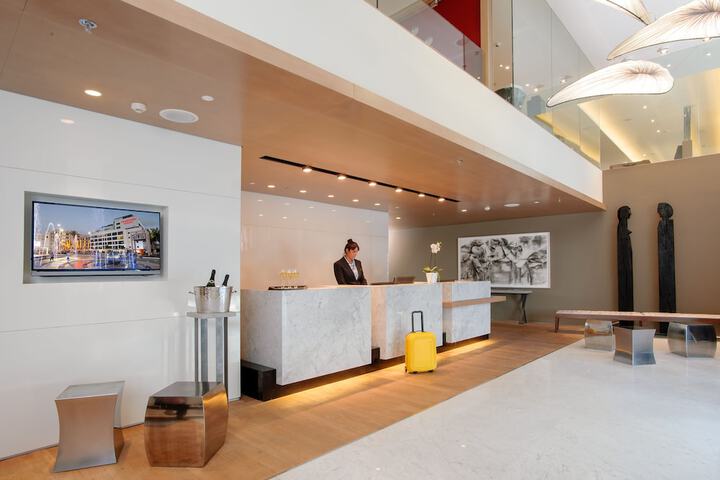 Check-in/check-out kiosk