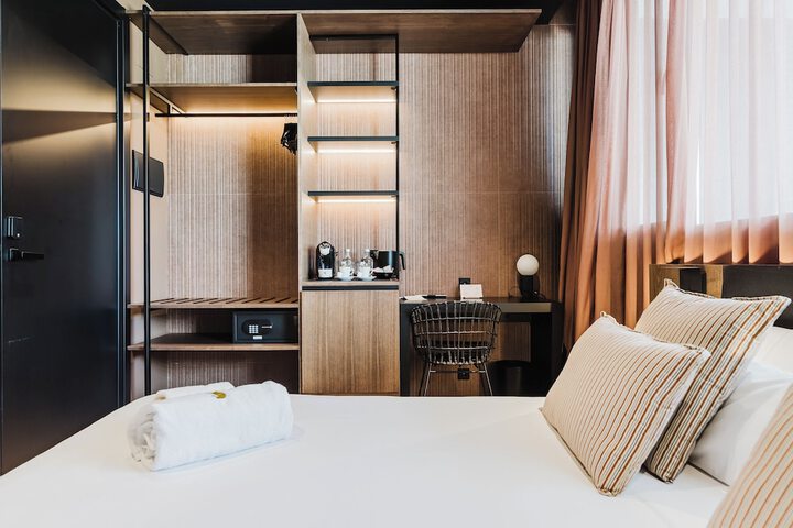 Room 21 of 45