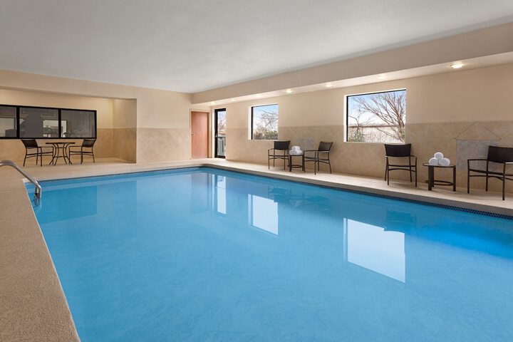 Pool 40 of 65