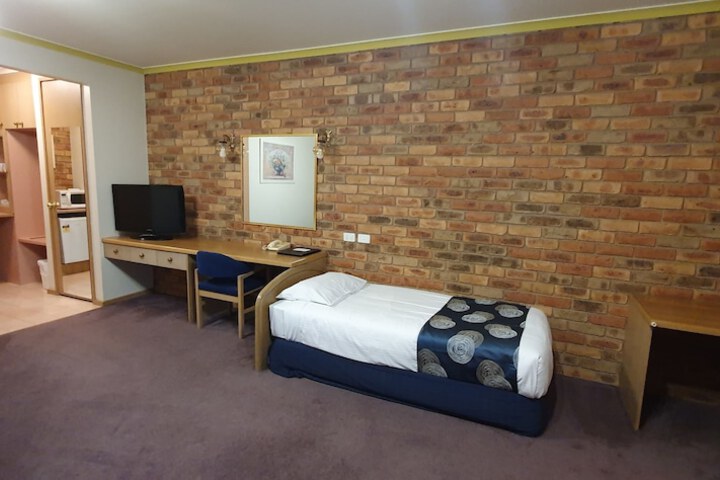 Room 12 of 31