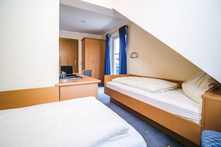 Room 17 of 26