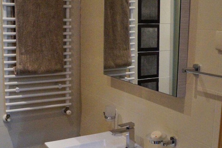 Room 14 of 14