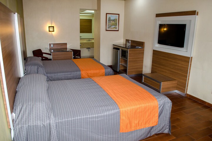 Room 7 of 15
