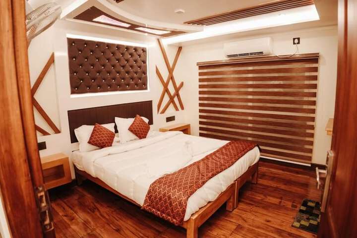 Room 3 of 45