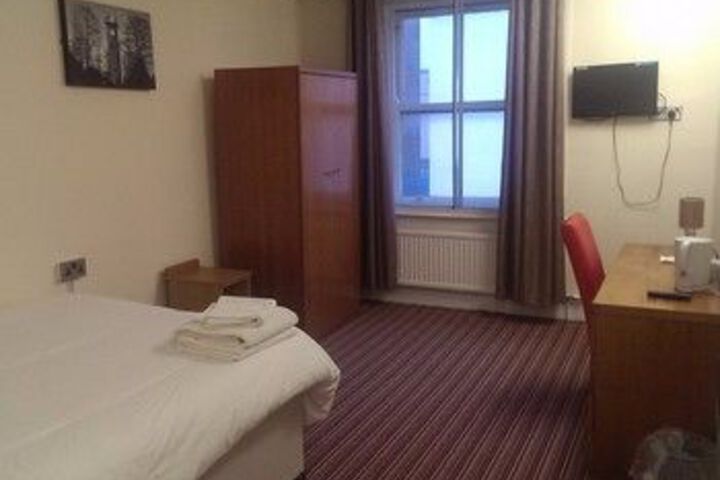 Room 66 of 117