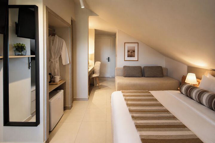 Room 27 of 101