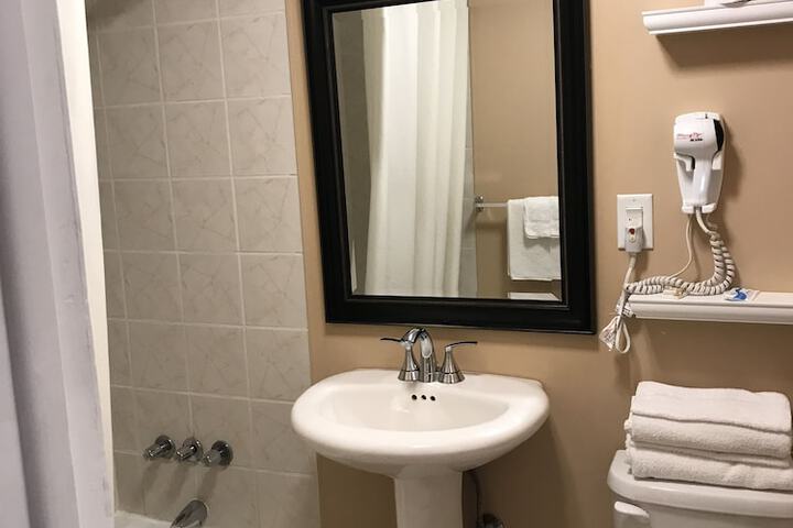 Bathroom amenities