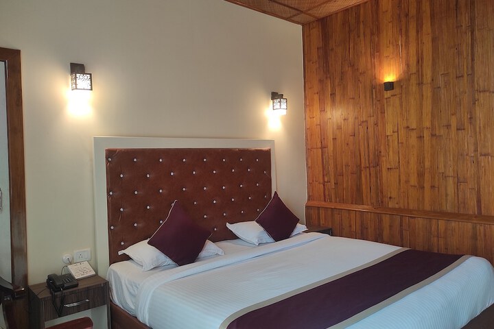 Room 10 of 50