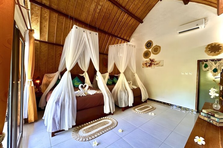 Room 9 of 53