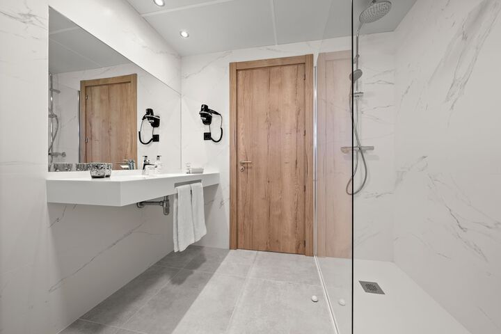 Bath Photo