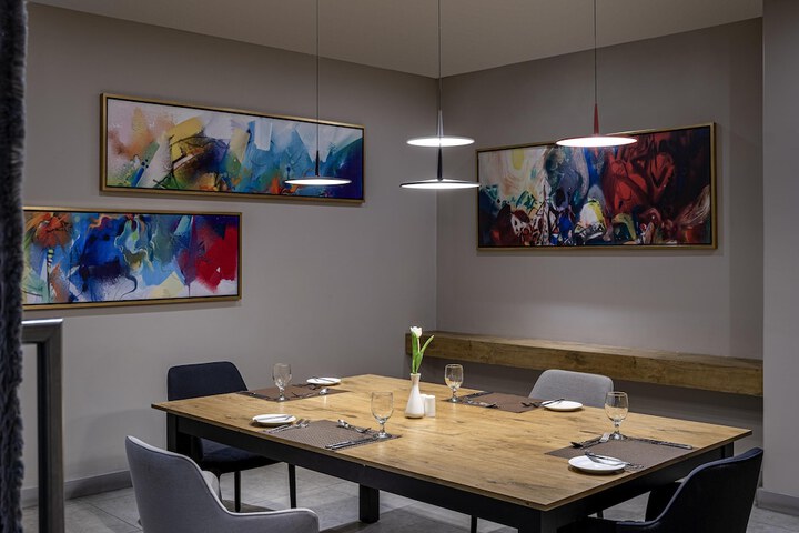 Dining 73 of 112
