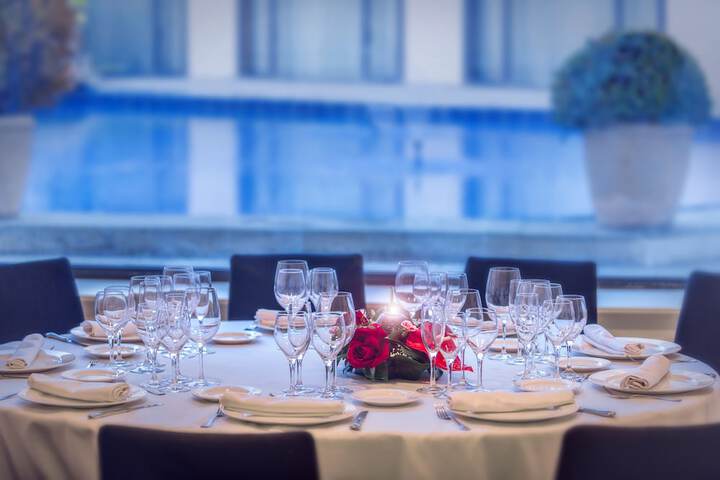 Dining 59 of 77