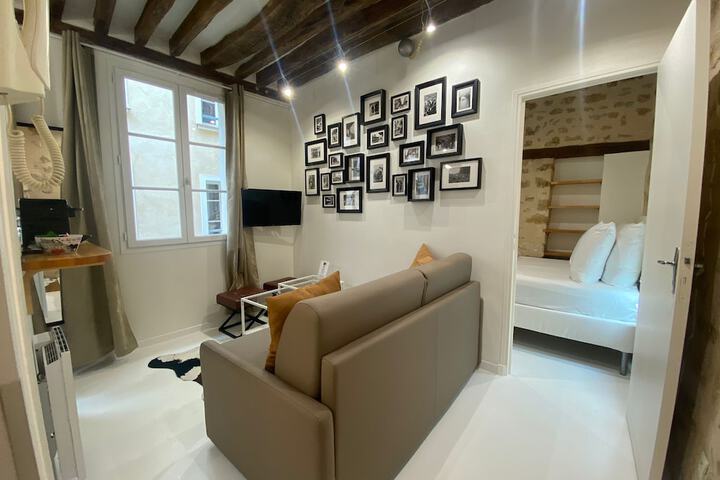 Room 449 of 648