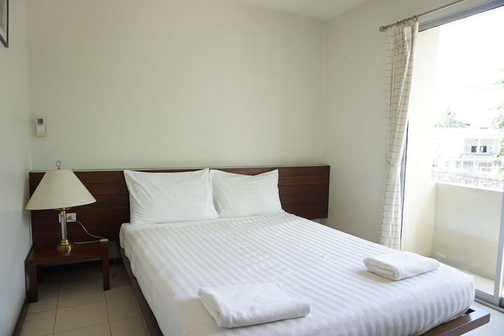 Room 7 of 52