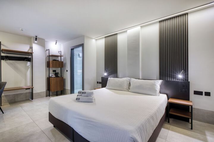 Room 47 of 150