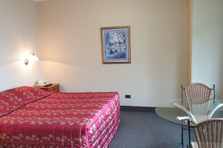 Room 5 of 30