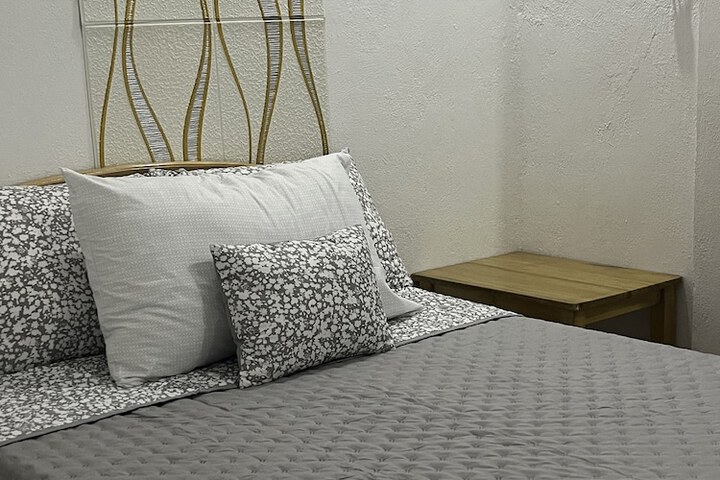 Room 15 of 50