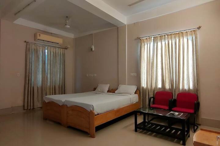 Room 16 of 35