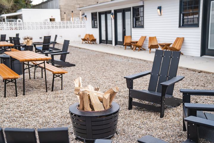 Hotel Exterior 46 of 51