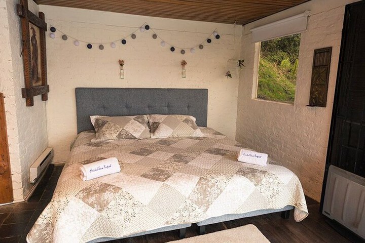 Room 3 of 12
