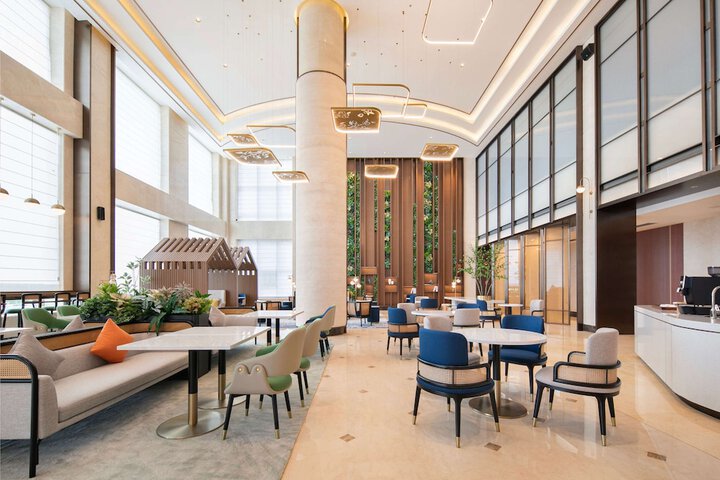 Hotel Interior 4 of 33